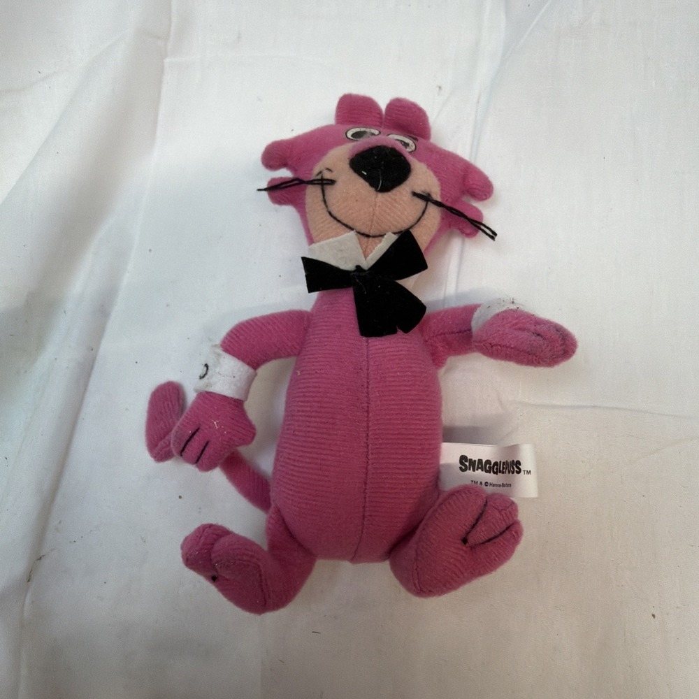 Vintage 2000 SNAGGLEPUSS 6" Dairy Queen Pink Plush Toy Hanna Barbera